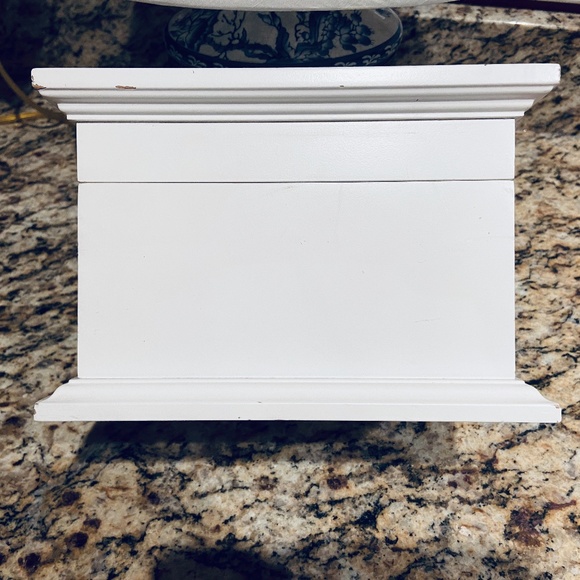 Furio Home White Wooden Box - Picture 6 of 7